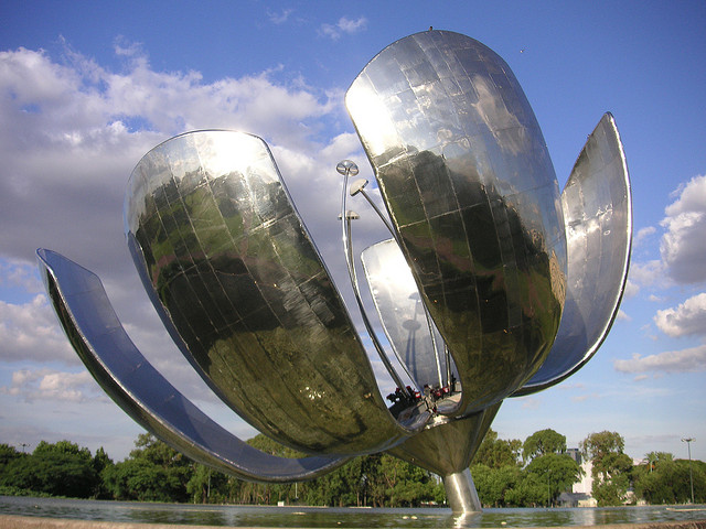 Floralis Generica (Foto: blmurch)