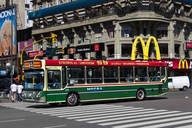 Como não passar perrengue em Buenos Aires, ônibus (Foto: Barcex)