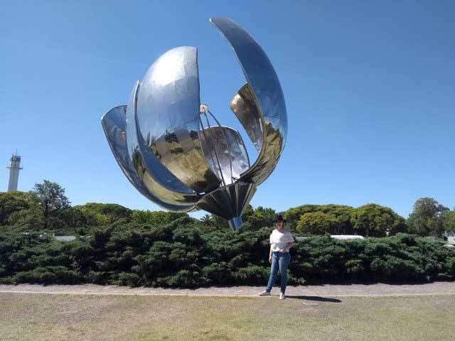 Minha experiência em Buenos Aires, Floralis Genérica