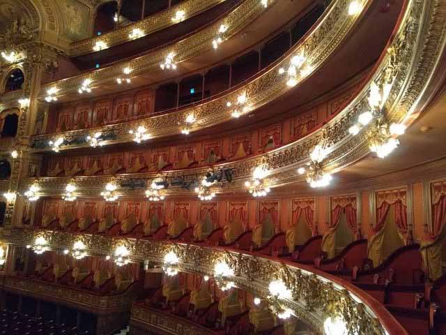 Minha experiência em Buenos Aires, Teatro Colón