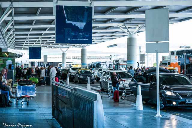 Como viajar desde o Aeroporto de Ezeiza, entrada