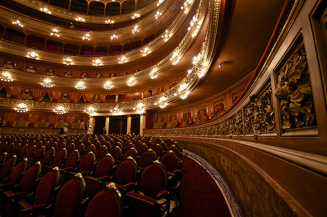 Teatro Colón, símbolo de ópera e balé