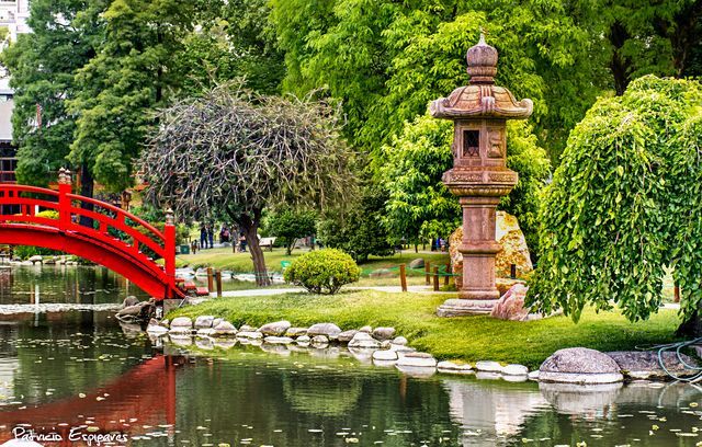 Jardim Japonês, ponte vermelha